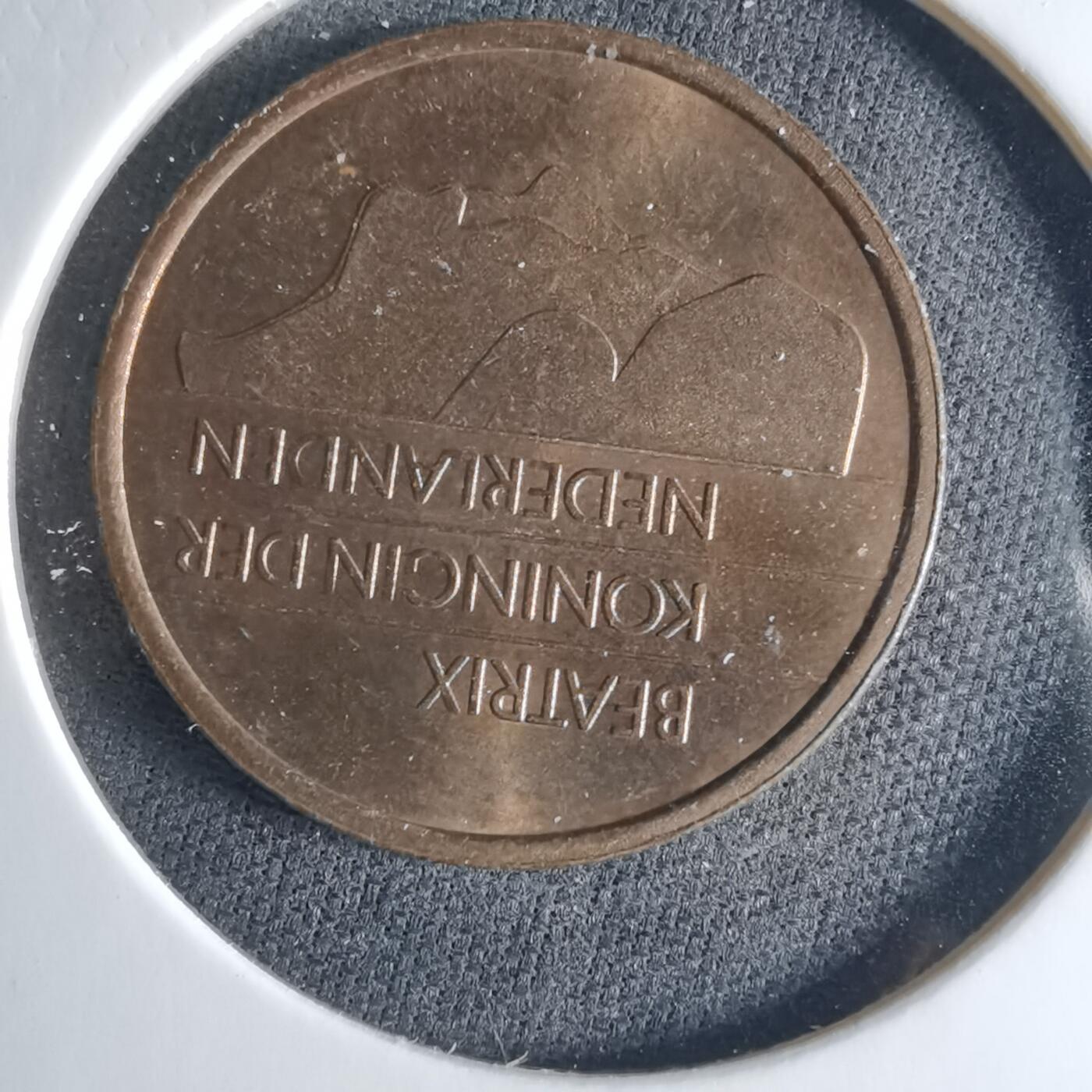 沼泽如烟--第1039场 荷兰1988年五分