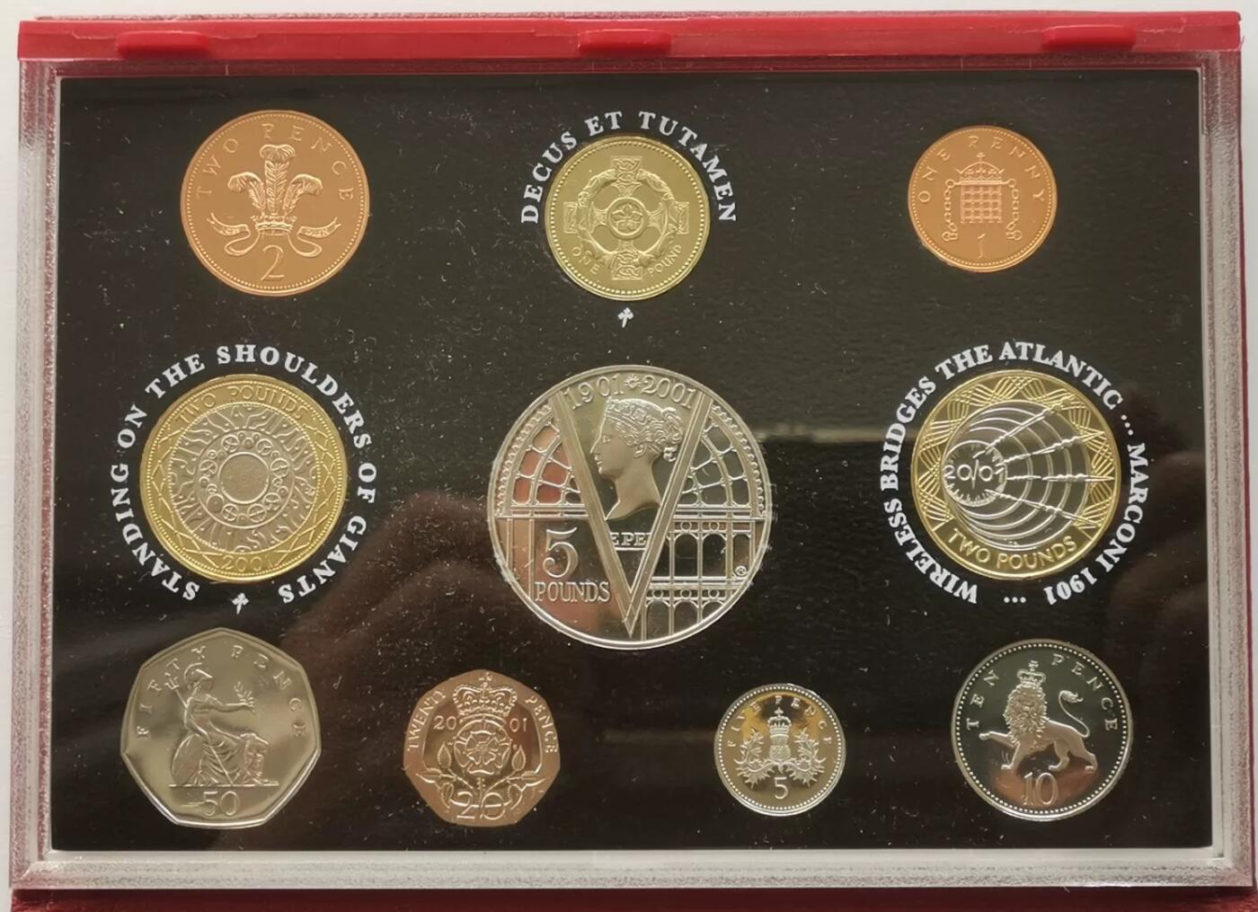 精品币专拍场 红皮册 英国2001年精制硬币10枚套币含女王登基5镑纪念币 无证书