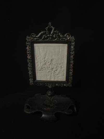 专场 - 约19世纪末法国铜制雕花烛台托盘配隐瓷壁档