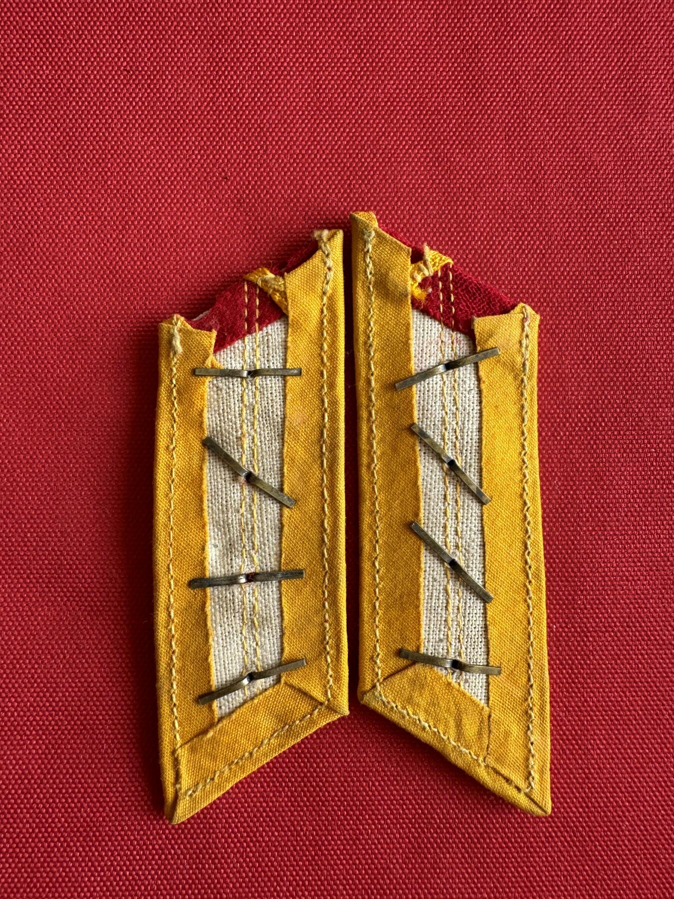 五哥徽章群   31号周二晚上八点4群联拍 领章