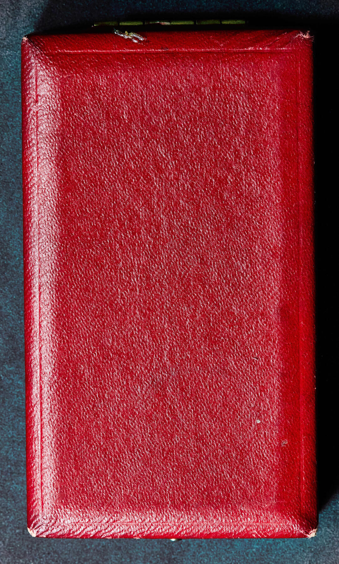 【俄甄集藏】2026年(050)04-01星期三 晚 19:30 全场包邮 法国1941年二战铁路突击手奖章，原盒，铜质镀银，章体直径：32mm，重量：19.6克（上期被鸽，重新拍）