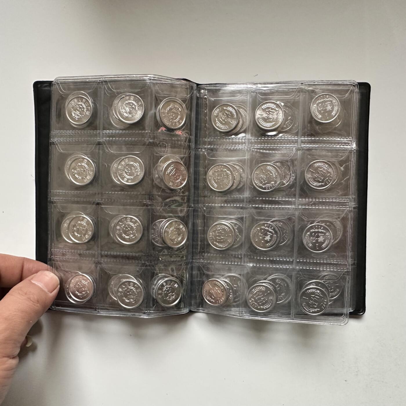 🌹外币初藏🌹🐯2026年第35场   每周二四六晚8️⃣点 接代拍 全新2017年一分100枚带册