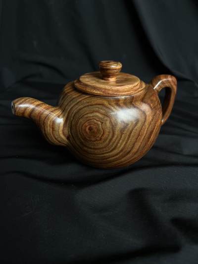 零元拍：越南黄花梨精工摆件茶壶把把壶，一块料制成，尺寸约：18（含壶把）/9CM。 - 零元拍：越南黄花梨精工摆件茶壶把把壶，一块料制成，尺寸约：18（含壶把）/9CM。