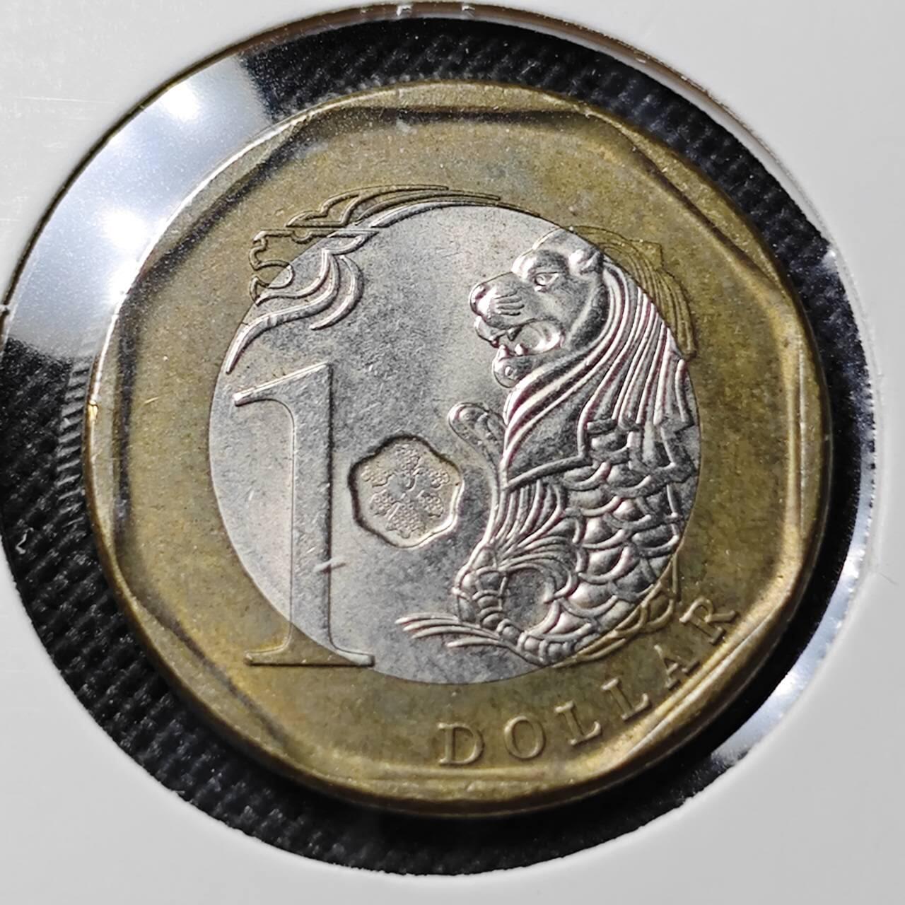 KK钱币收藏小铺  第412期 2月预留时间 周末发货 2015新加坡1元 