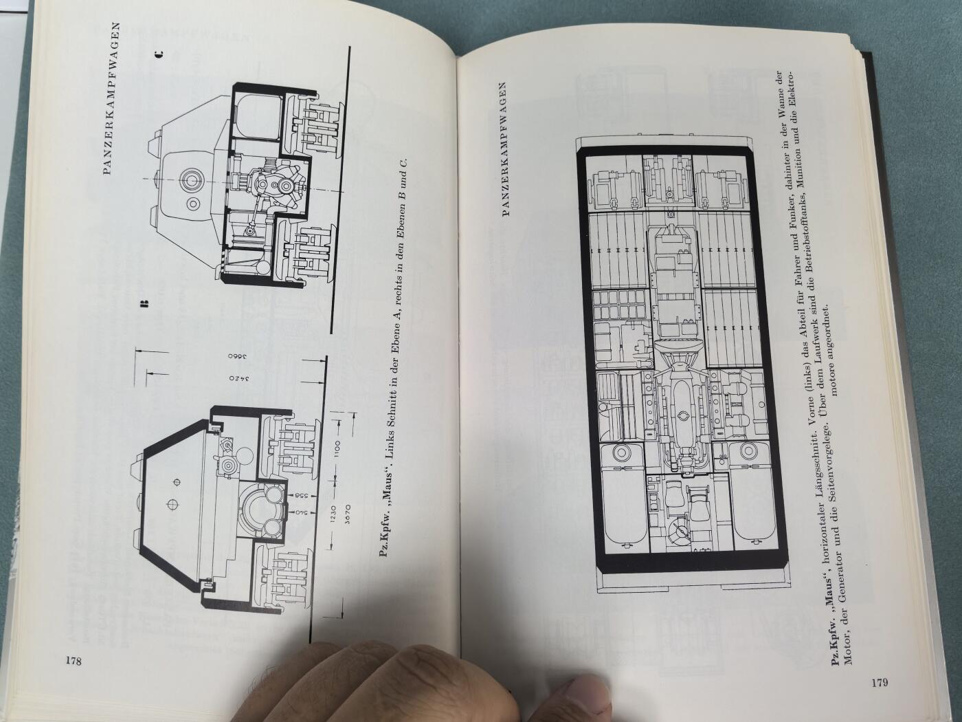 盛世勋华——号角文化勋章邮票专场拍卖第311期 德语版 德国坦克装甲车辆1926-1945 厚达346页