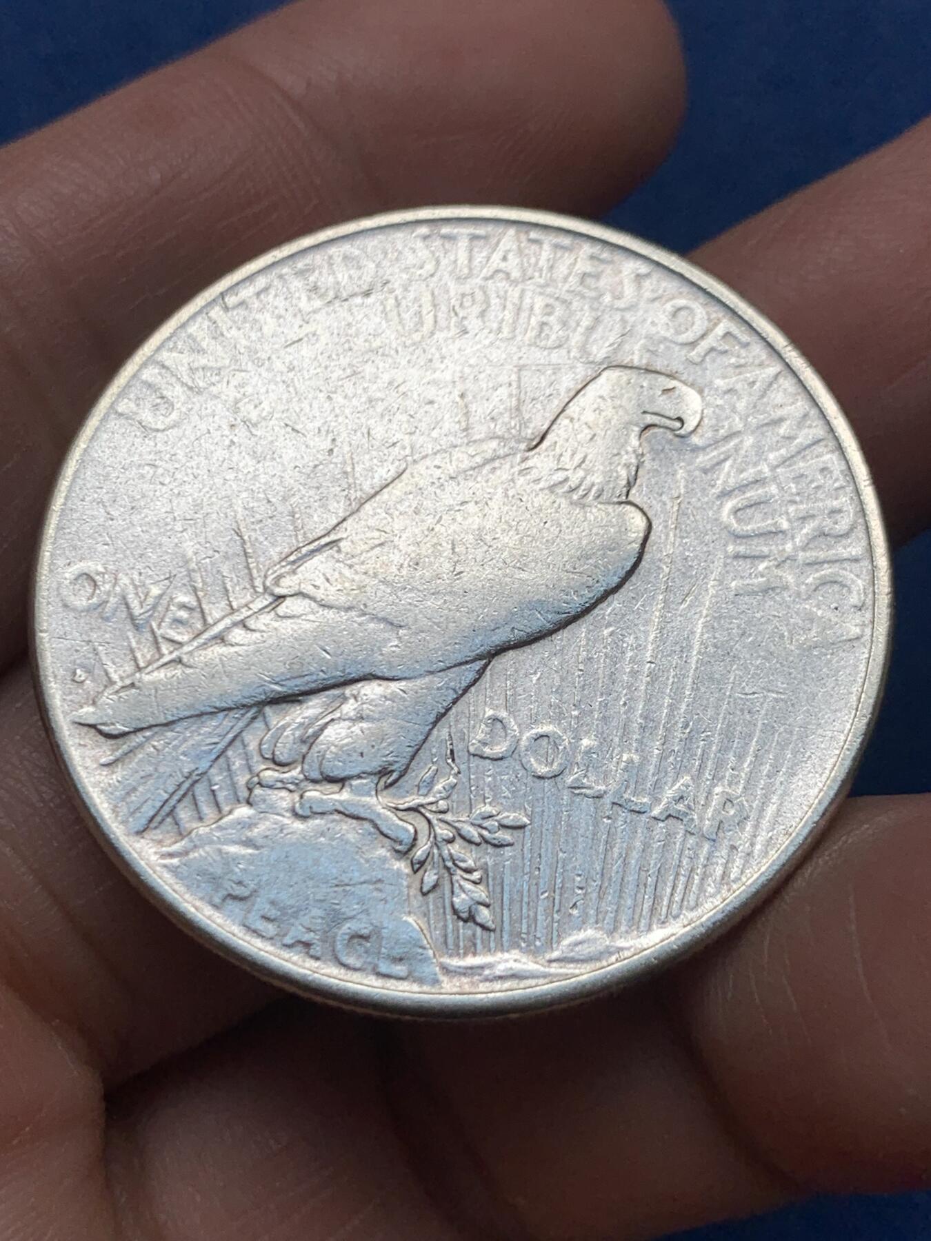 《竞宝斋》第476场 周日，周一 2场连拍 （全场包邮）欢迎送拍 美国1923年和平1美元银币