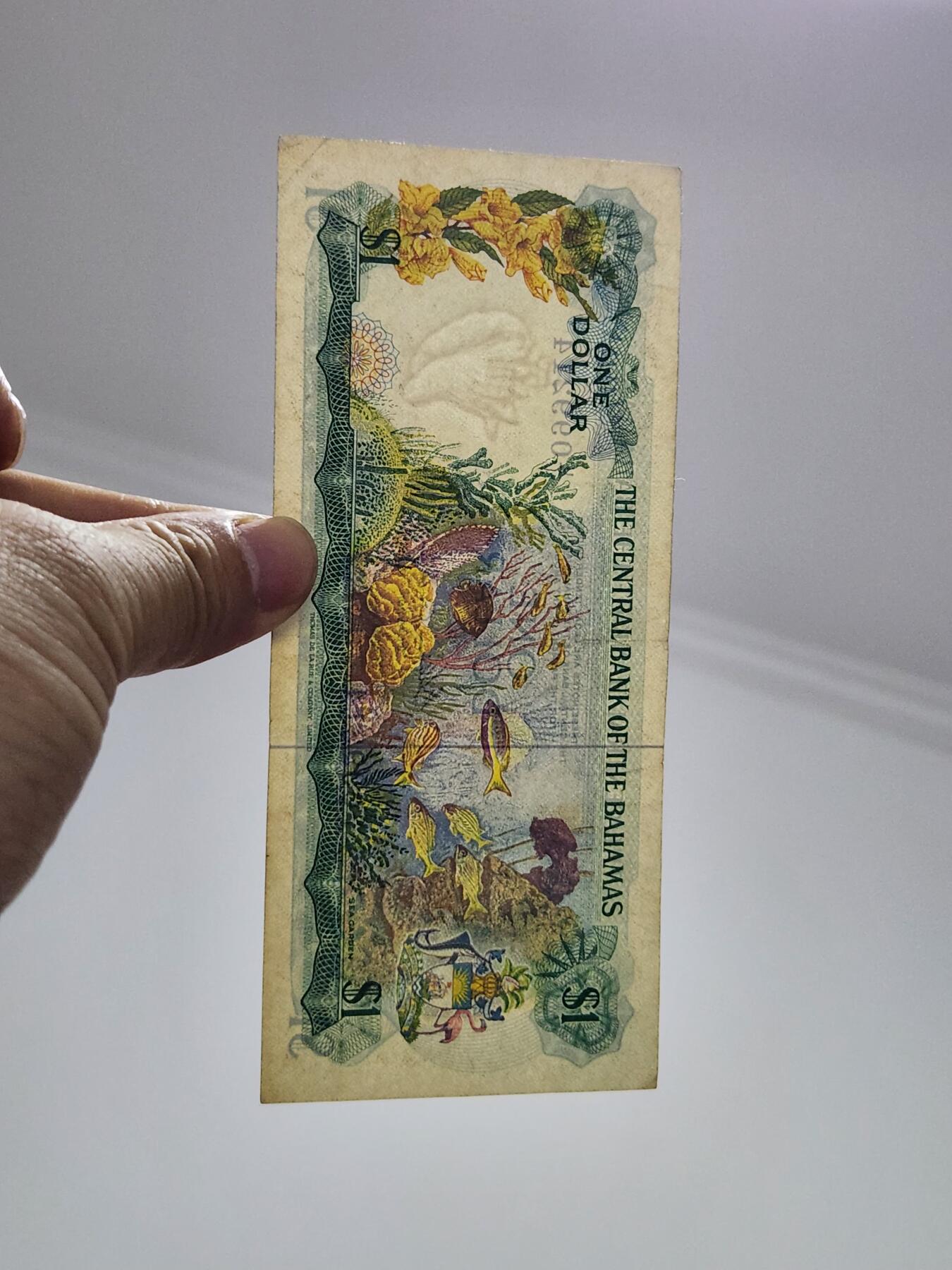 3月29号晚上8点 外国纸币自动截拍第48场 签名1原票美品