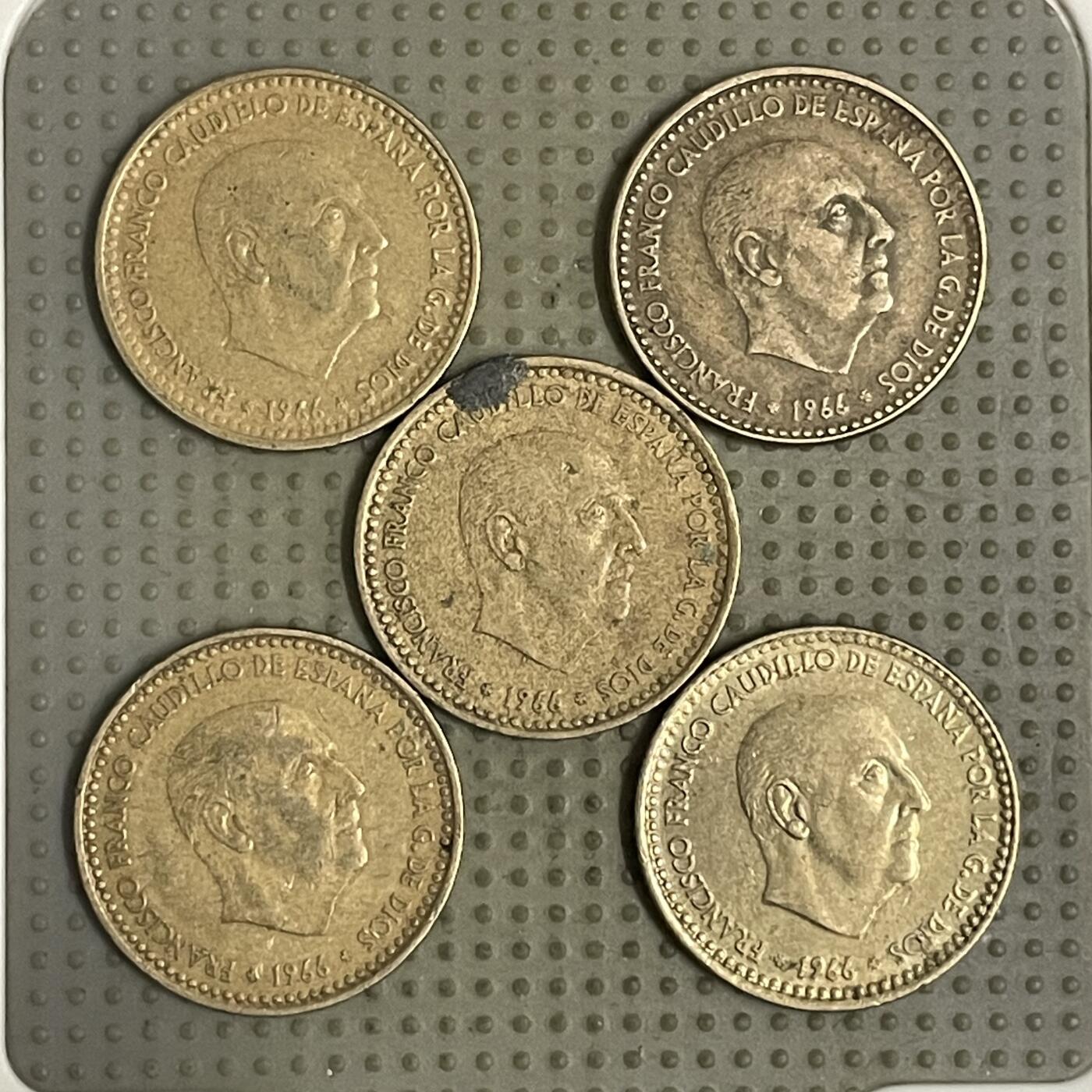 2026年第41场各国散币拍卖（总第191场） 西班牙1966年版1比赛塔5枚