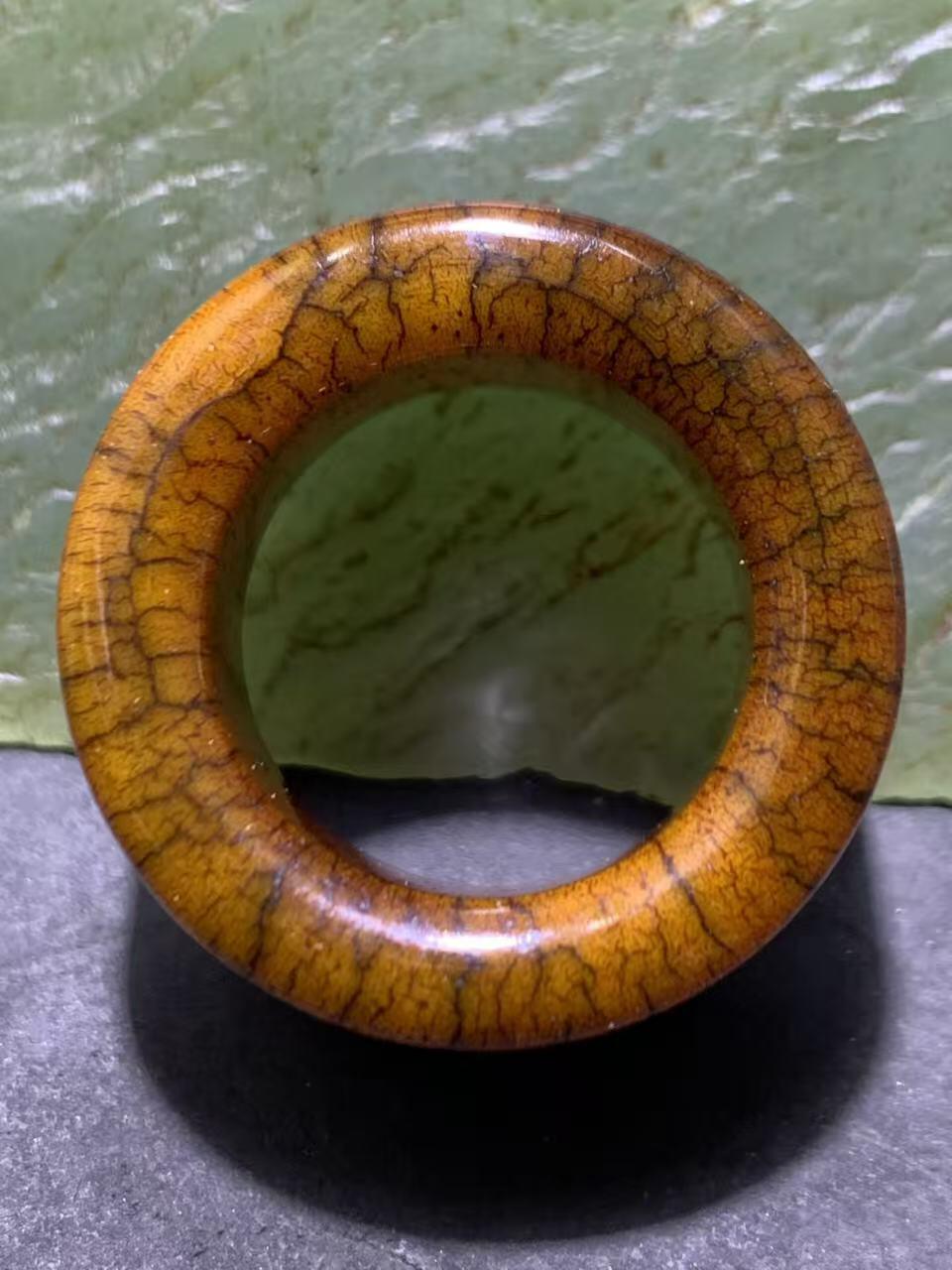 精美骨圈扳指（戒指，圈）一个，