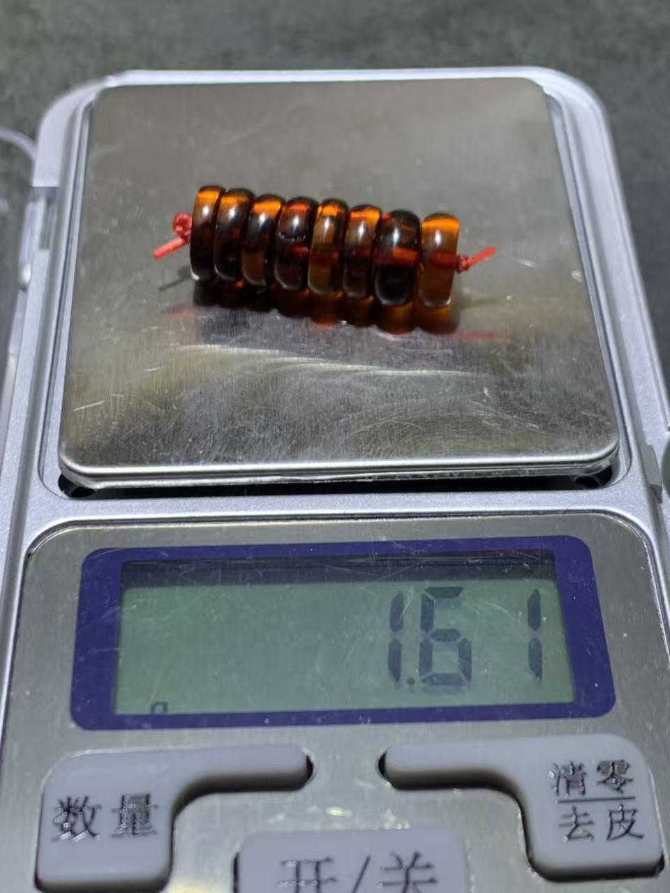 乌克兰血珀隔片一组，