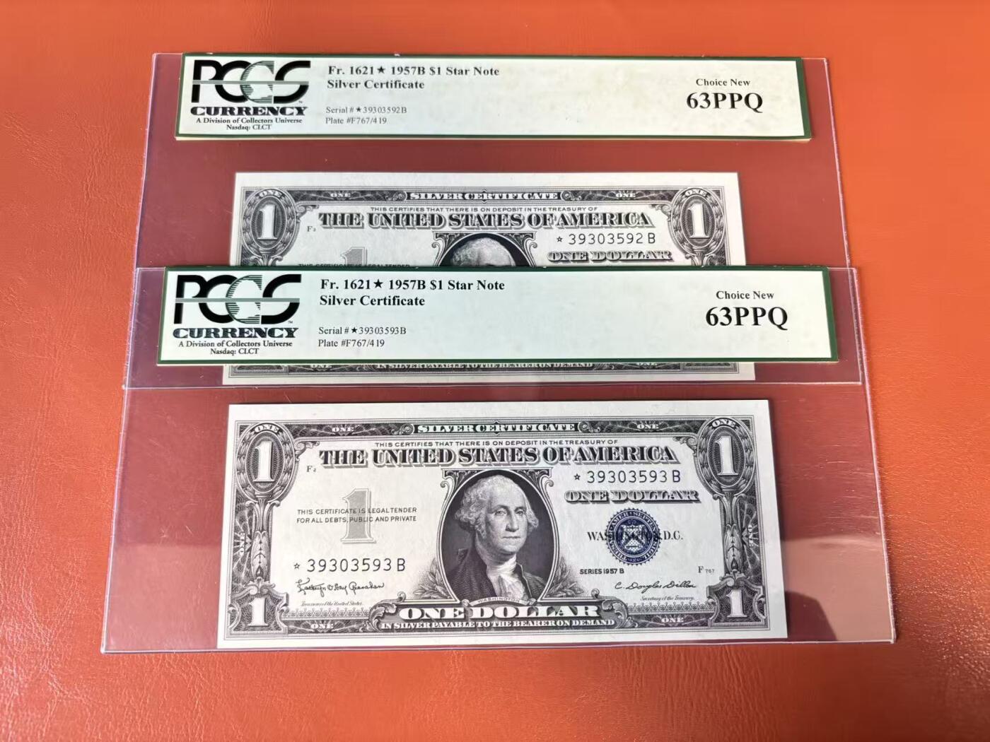 【Blue Auction】世界纸币精拍第802期——18级TOP拍卖/信誉/品质/专业/高效💫 【一组2张连号补号无47】美国 1957B 1美金 PCGS63EPQ 