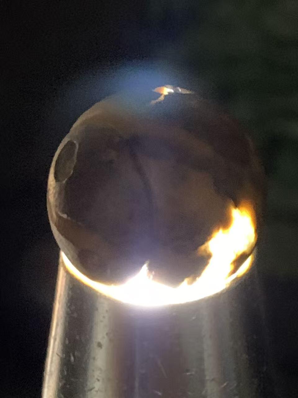 精美亚光九眼页岩天珠雕刻太极阴阳鱼圆珠一颗！