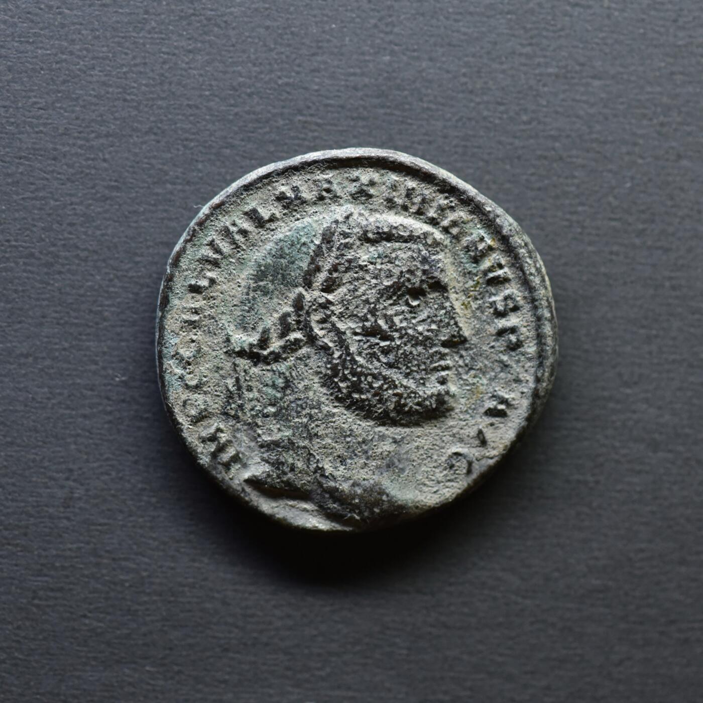 【良泉】4月16日【西方古代打制币】拍卖108件 公元309年【古罗马】伽列里乌斯“精力之神”洗银富力大铜币，安条克造币厂打制，5.85克