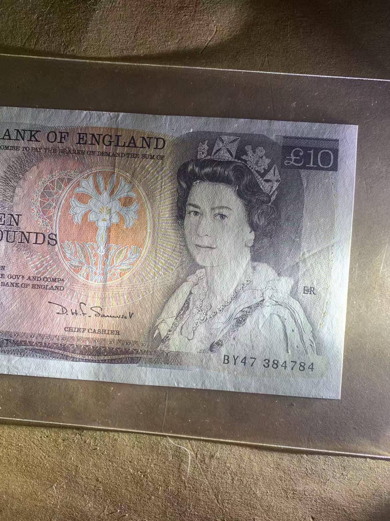 【礼羽收藏】🌏世界钱币拍卖第131期 英国D序列10镑 品相如图