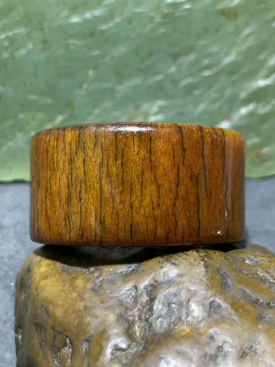 精美骨圈扳指（戒指，圈）一个，