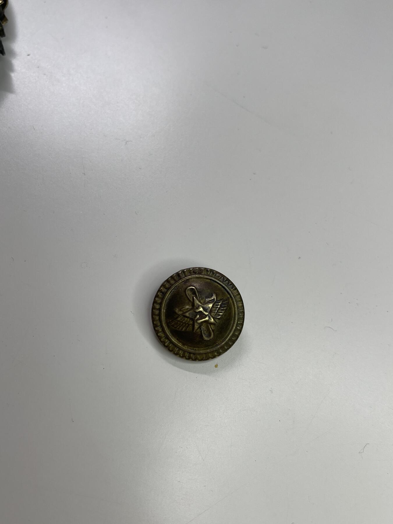 新时代收藏快速小拍 拍卖本周一线所得新货 4月2日场 50空铜扣 50年代铜扣