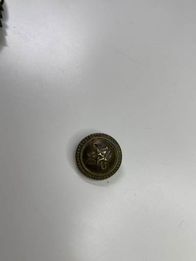 新时代收藏快速小拍 拍卖本周一线所得新货 4月2日场 - 50空铜扣 50年代铜扣