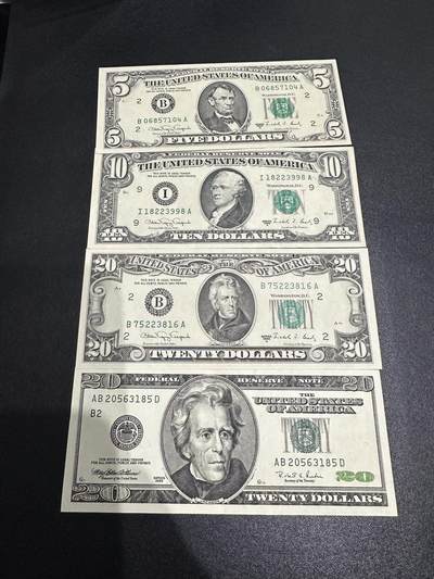 《外钞收藏家》第六百二十三期（精选场）（长期征集拍品、欢迎藏友们联系合作） - 美国小头版5、10、20美元+大头版20美元 AU和UNC-品相 如图