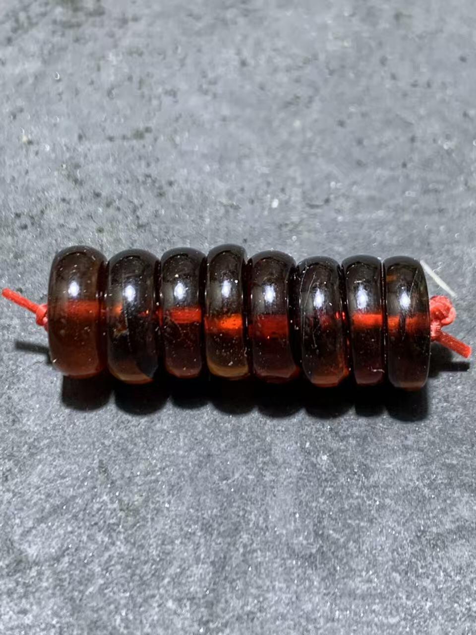 乌克兰血珀隔片一组，