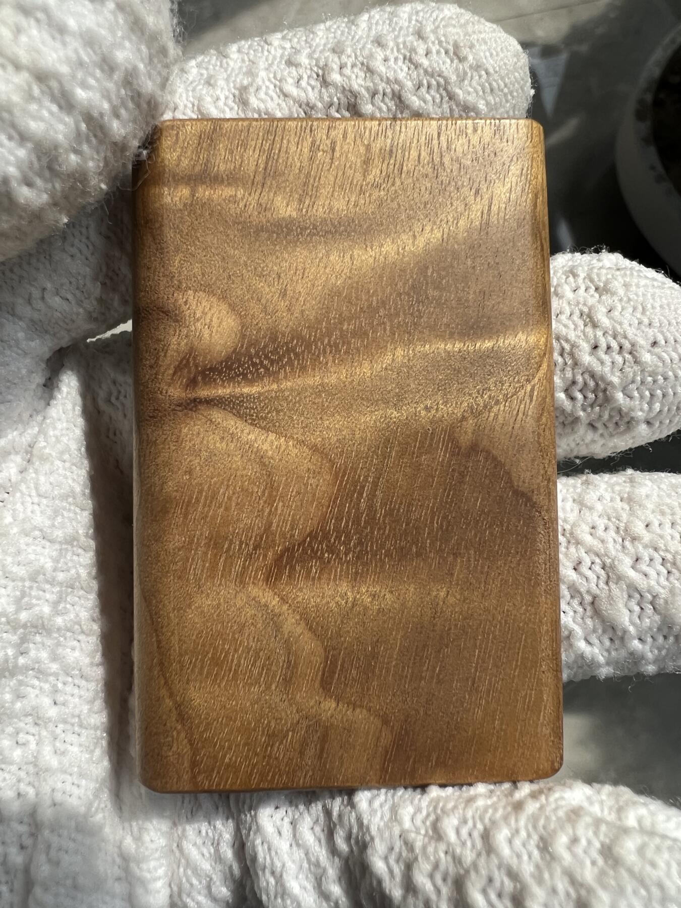 零元拍：NO12金丝楠平安无事牌，3D立体波纹。满水波香喷喷的小金砖，金光闪闪，61.5/40.5/10.5MM