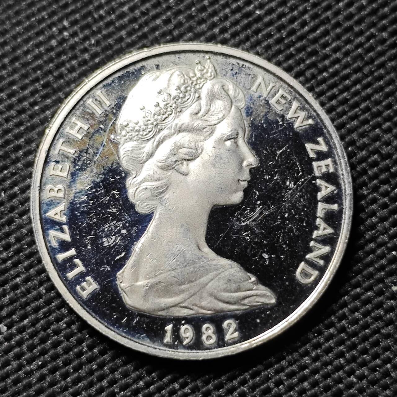 KK钱币收藏小铺  第414期 2月预留时间 周末发货 1982新西兰10分 精制币