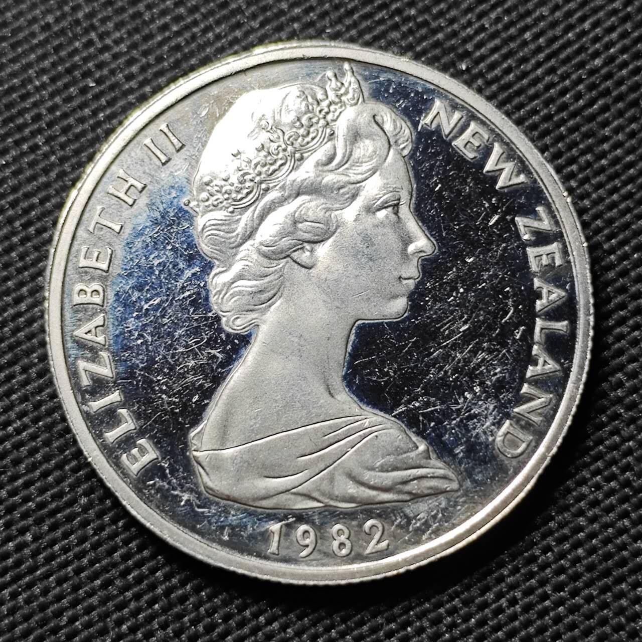 KK钱币收藏小铺  第414期 2月预留时间 周末发货 1982新西兰50分 精制币