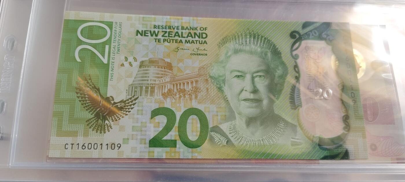 超越收藏第十七场 新西兰20倒置号全新UNC