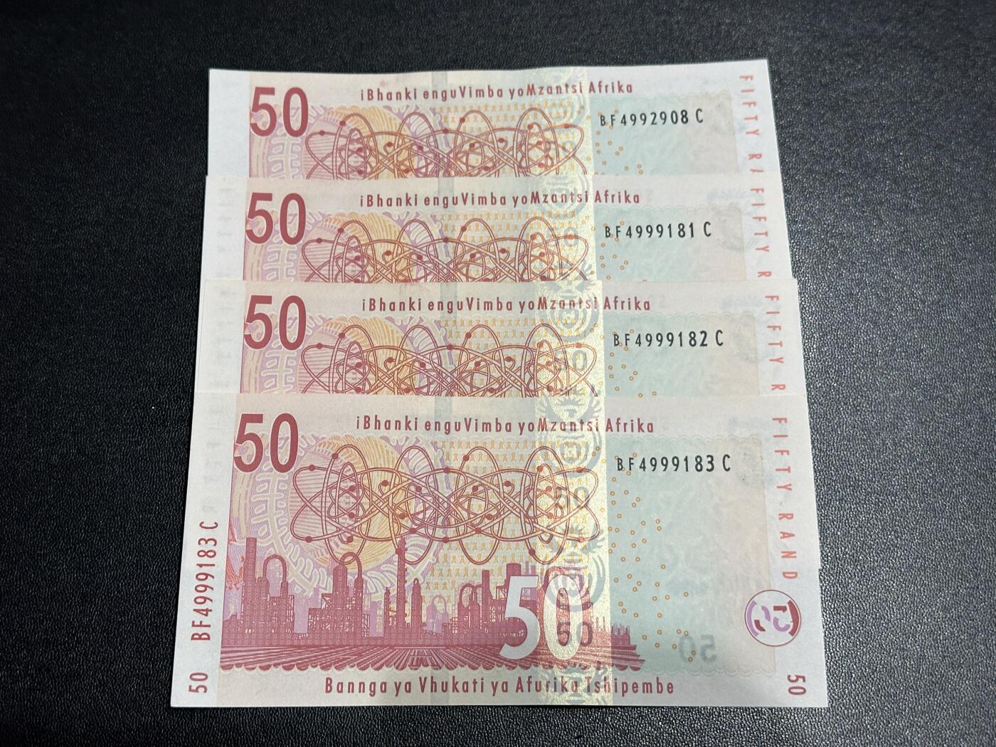 《外钞收藏家》第六百二十三期（精选场）（长期征集拍品、欢迎藏友们联系合作） 南非动物版50兰特 4张一起 全新UNC 