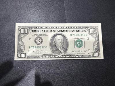 《外钞收藏家》第六百二十三期（精选场）（长期征集拍品、欢迎藏友们联系合作） - 1990年美国小头版100美元 全新边角不绝