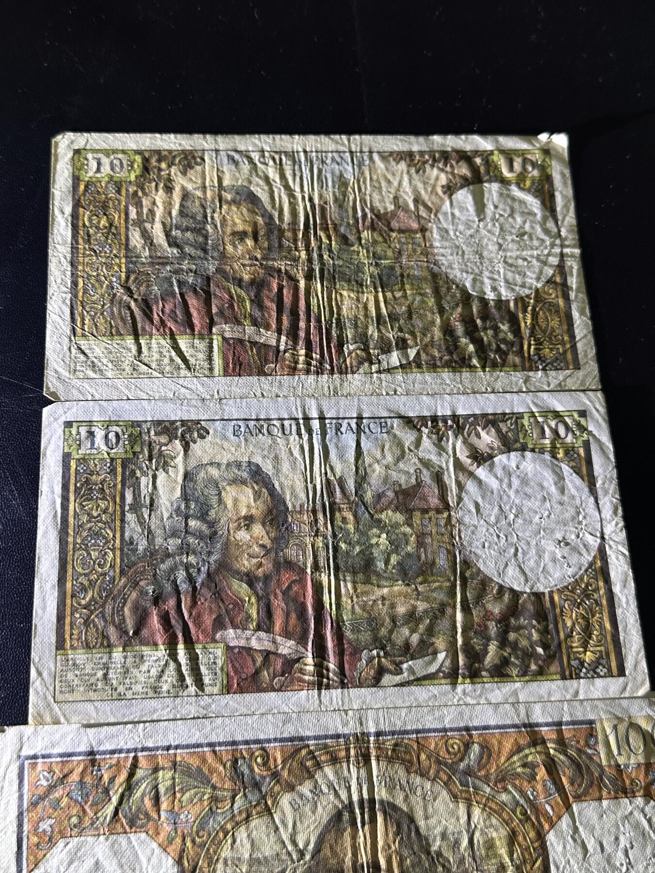 《外钞收藏家》第六百二十三期（精选场）（长期征集拍品、欢迎藏友们联系合作） 法国10和100法郎 四张一起 非全新 品相如图