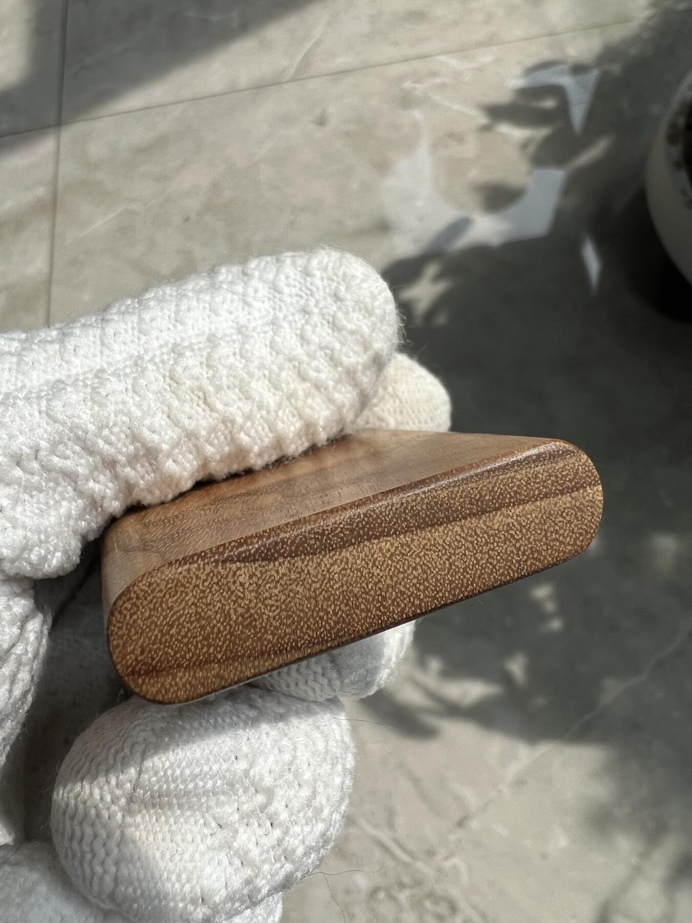 零元拍：NO12金丝楠平安无事牌，3D立体波纹。满水波香喷喷的小金砖，金光闪闪，61.5/40.5/10.5MM