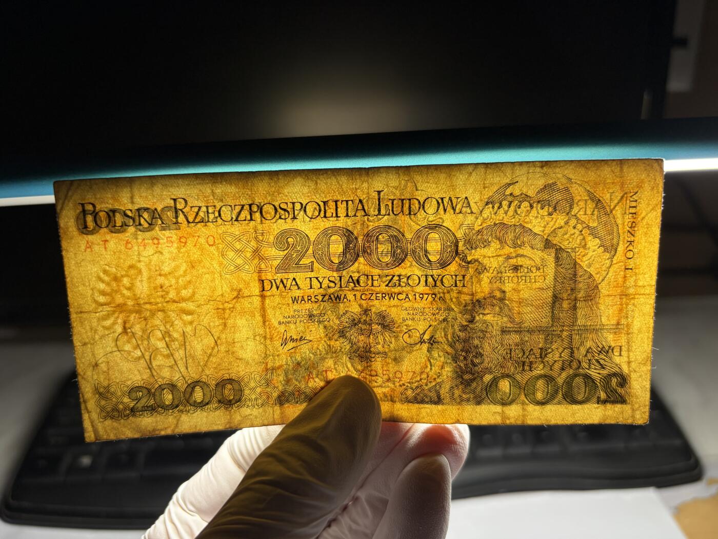 2026年集古藏今外币拍卖第三期-第10场—（总第320拍-纸币专场），本期拍完结算一次，发货时间2-3天，休息几天后继续新的一期拍卖。 1979年波兰2000兹罗提