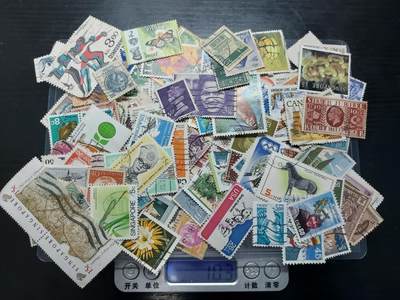 博彦收藏    4月8日 8点 邮票专场 - 外国邮票一组 重10克左右 部分有瑕疵 部分上品 