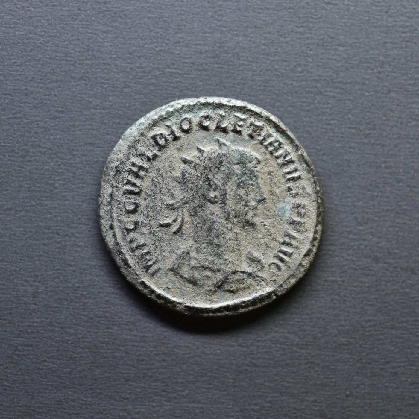 【良泉】4月16日【西方古代打制币】拍卖108件 公元289-290年【古罗马】戴克里先，最后的安敦尼洗银币，2.94克