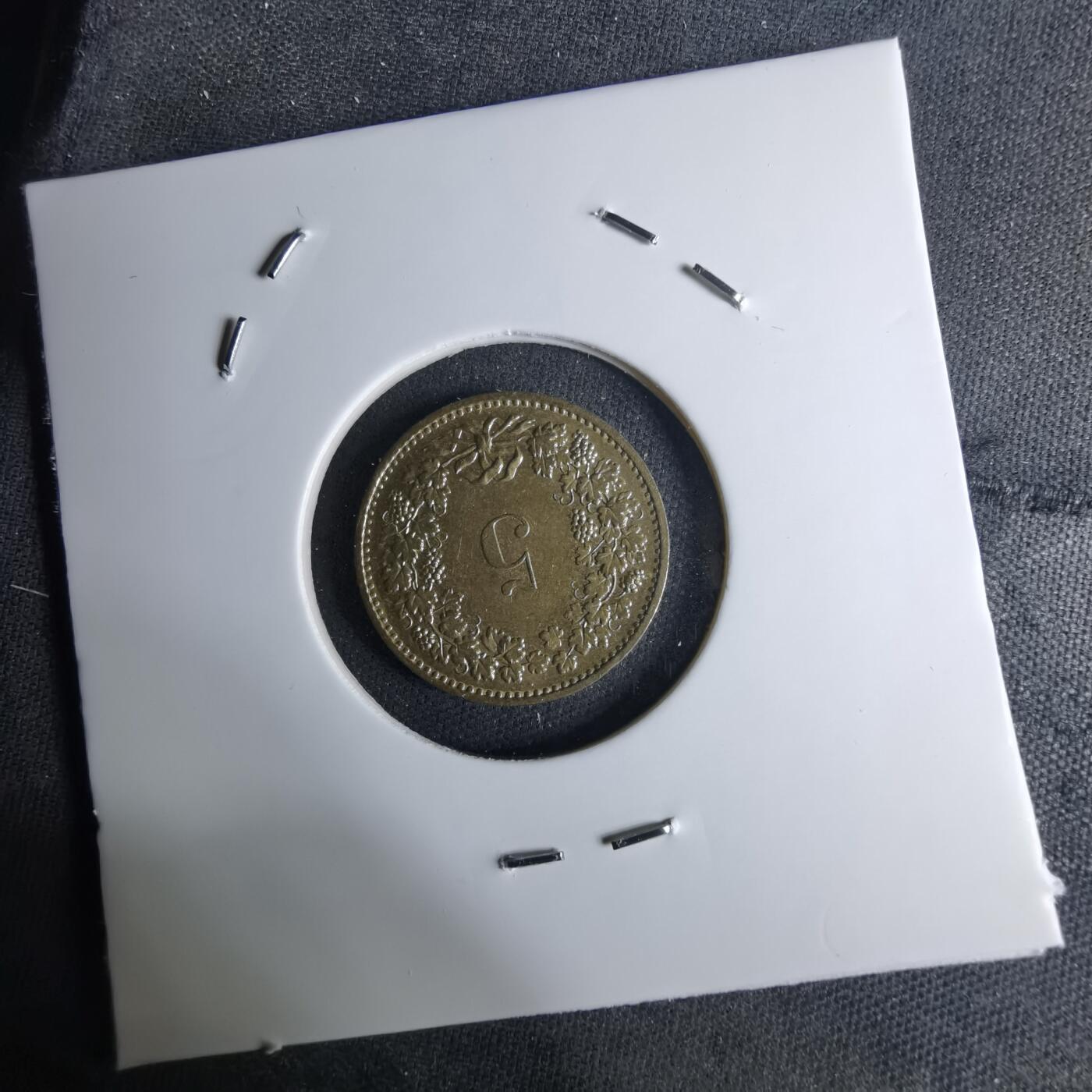 沼泽如烟--第1042场 瑞士1982年五分