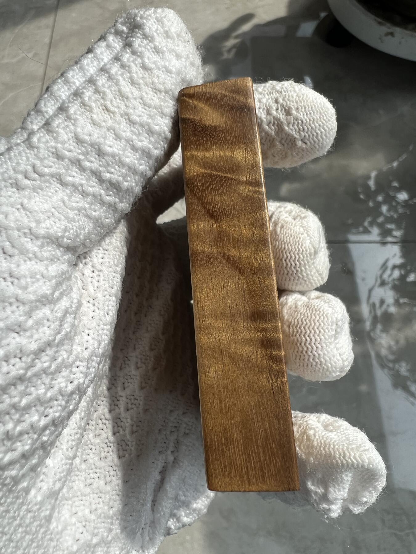 零元拍：NO10金丝楠平安无事牌，3D立体波纹。满水波香喷喷的小金砖，金光闪闪，72/51.5/15.5MM