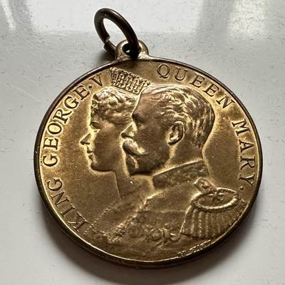 🌹外币初藏🌹🐯2026年第36场   每周二四六晚8️⃣点 接代拍 - 英国 1911年 乔治五世与玛丽王后加冕 Elect Cocoa 品牌 铜质镀金纪念章32毫米