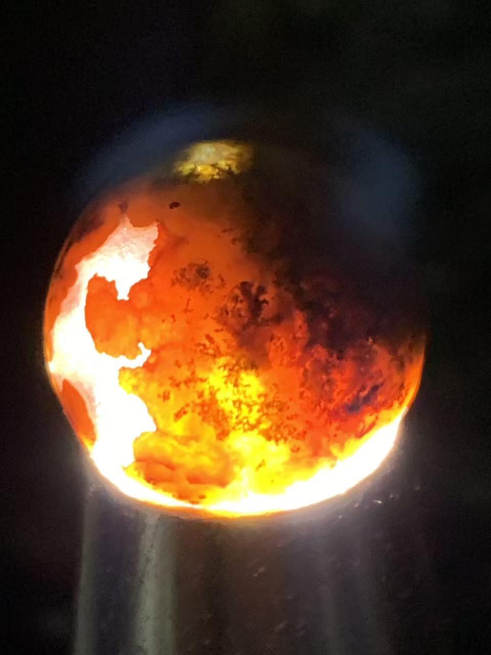 精美亚光冰飘草花纹战国红玛瑙手工俏色巧雕悟字2.0珠一个，