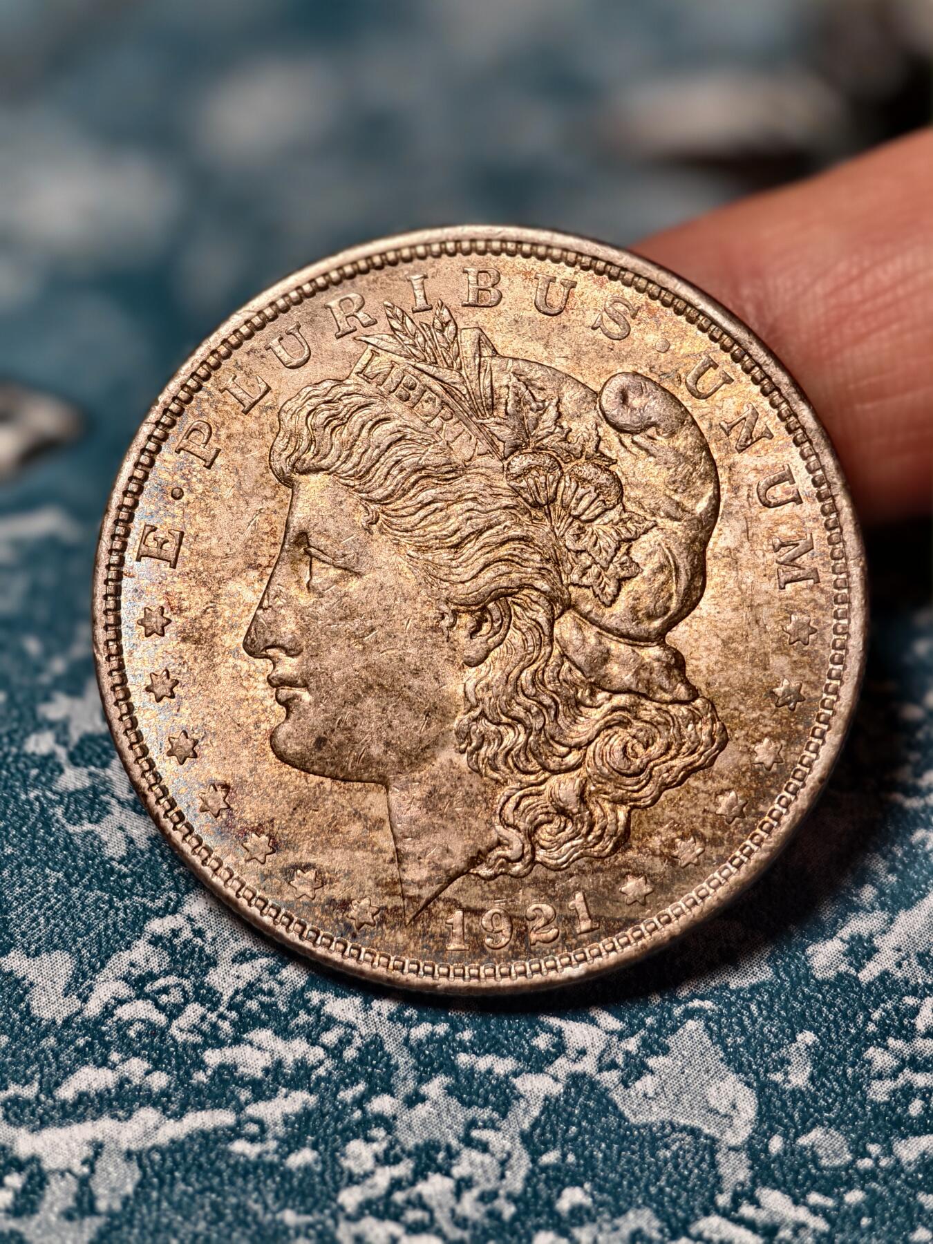 抚柳草堂-第二十一期章牌钱币  奖章勋章 满百包邮 放漏专场 1921美国摩根1美元大银币 重26.8g 状态非常好底板丝滑压力十足细节也很棒 淡淡的彩光几乎没有磨损