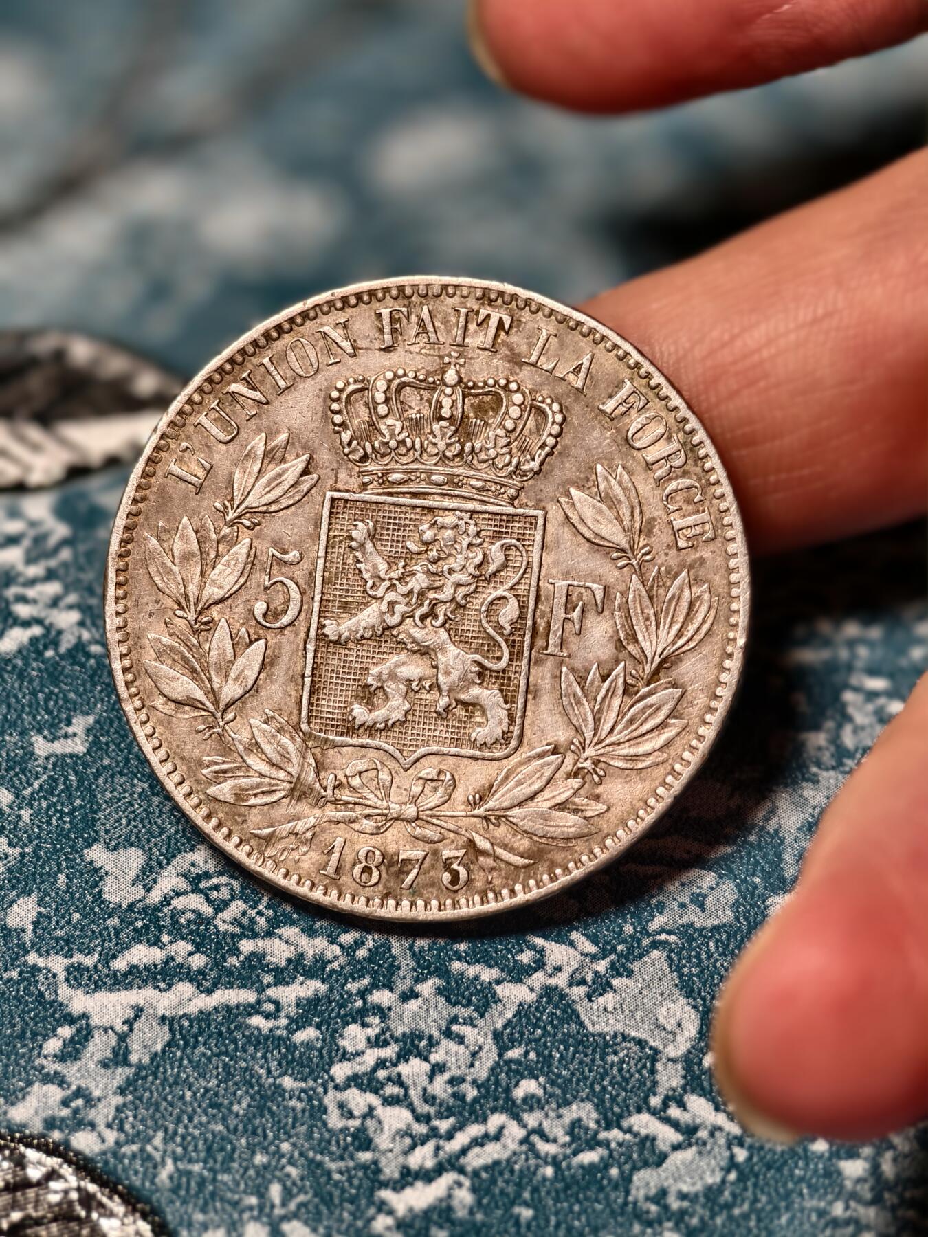 抚柳草堂-第二十一期章牌钱币  奖章勋章 满百包邮 放漏专场 1873比利时利奥波德二世5法郎大银币 比利时名家Wiener作品 重24.7g 细节到位浮雕漂亮