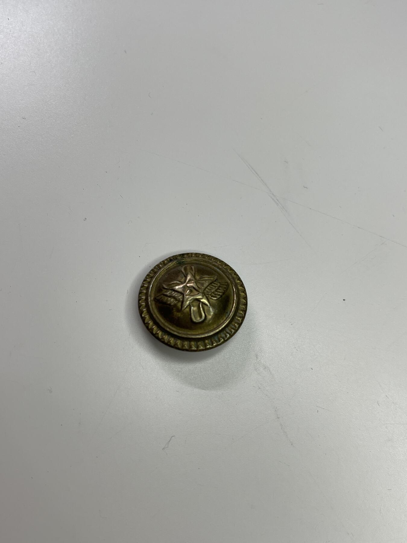 新时代收藏快速小拍 拍卖本周一线所得新货 4月2日场 50空铜扣 50年代铜扣