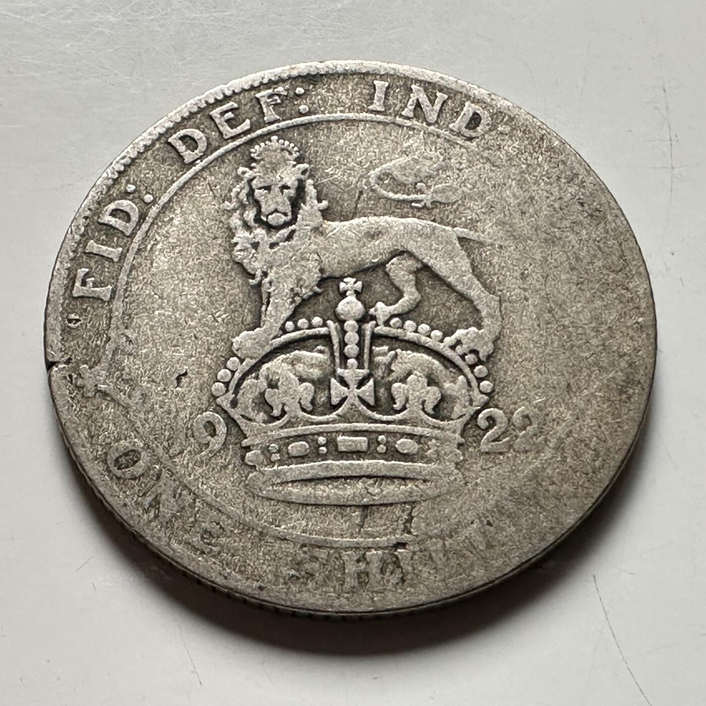 🌹外币初藏🌹🐯2026年第36场   每周二四六晚8️⃣点 接代拍 英国 1922年1先令银币 50%银-5.66g-23.5mm b