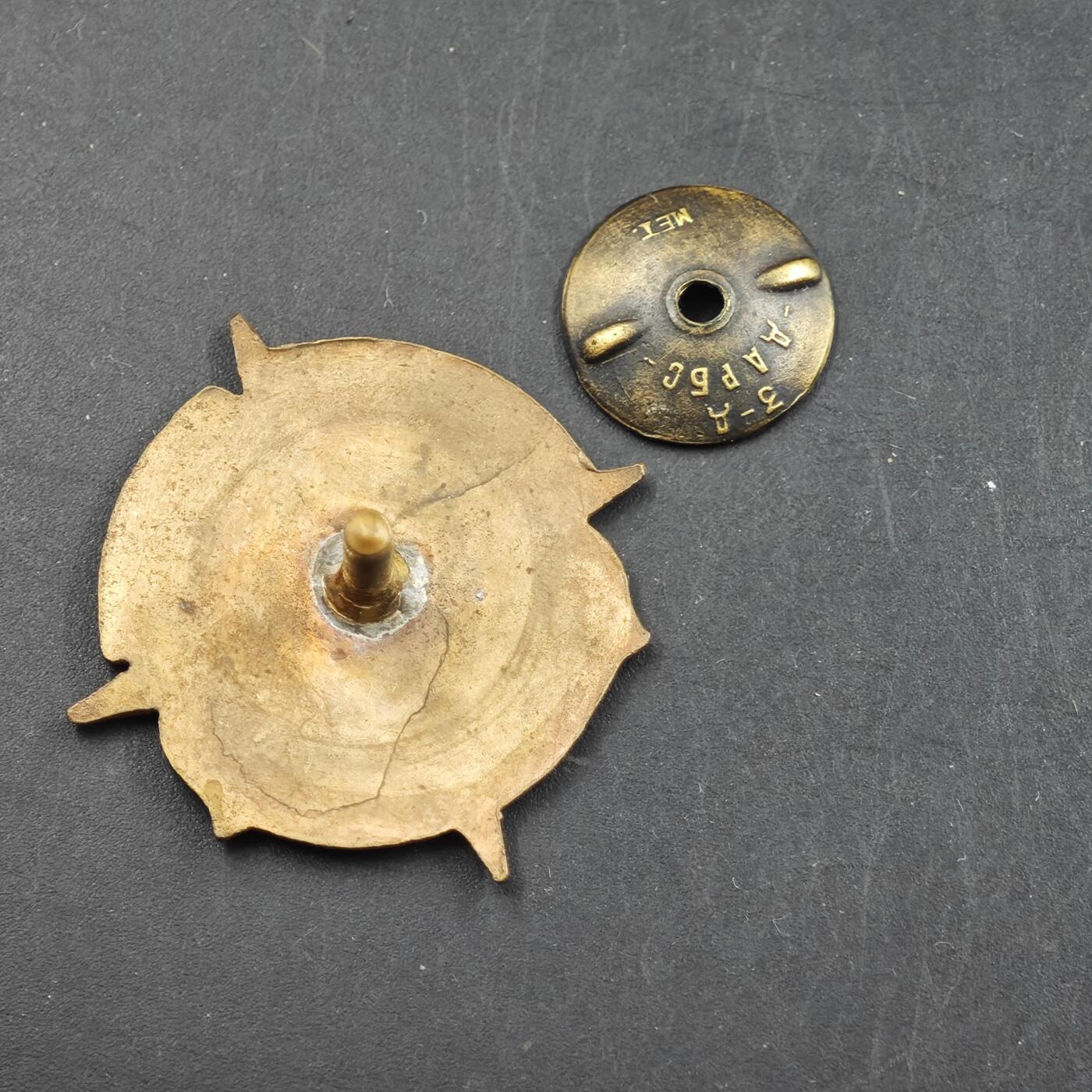 3月30日结束，成斌徽章钱币专场（