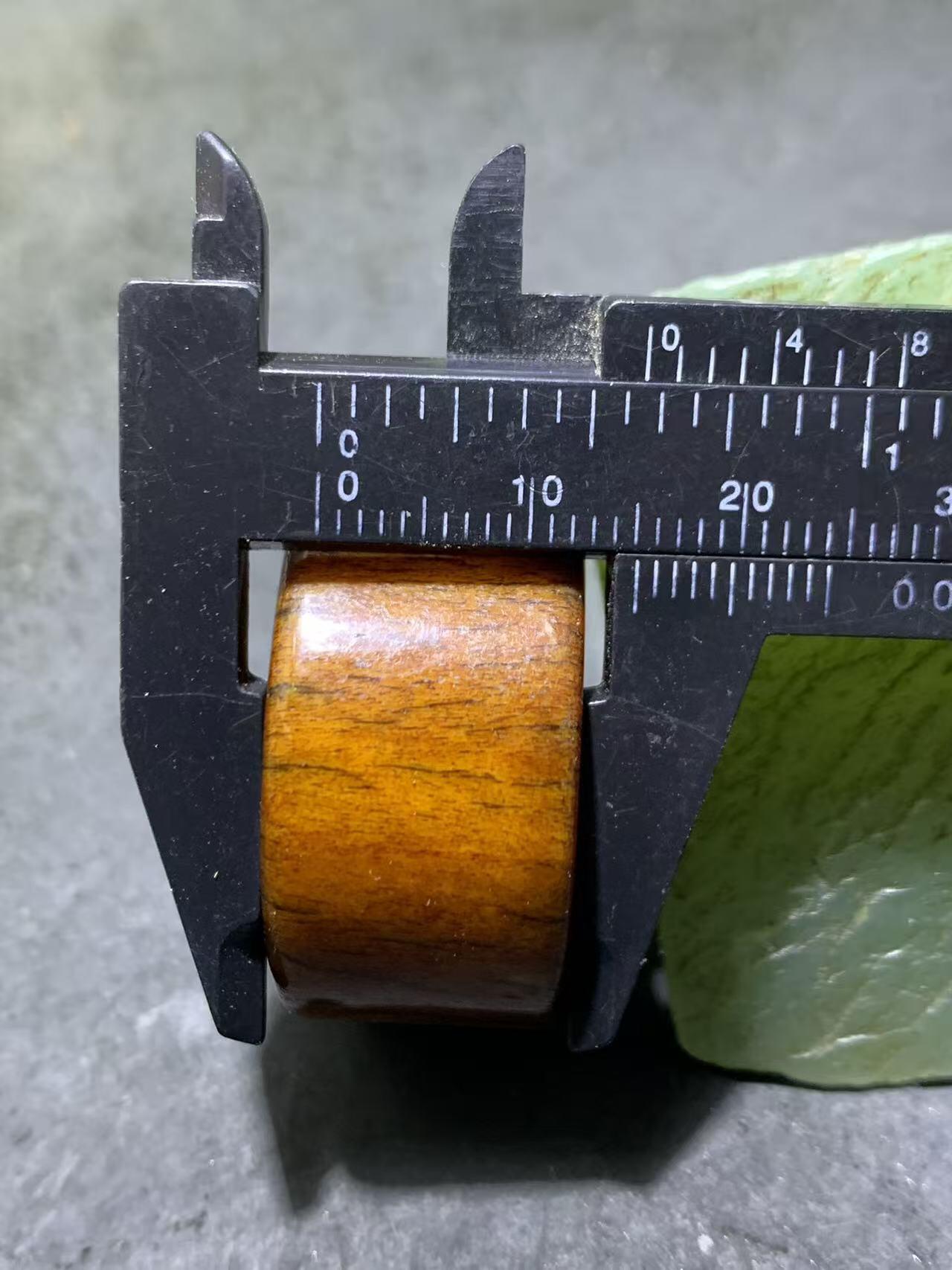 精美骨圈扳指（戒指，圈）一个，