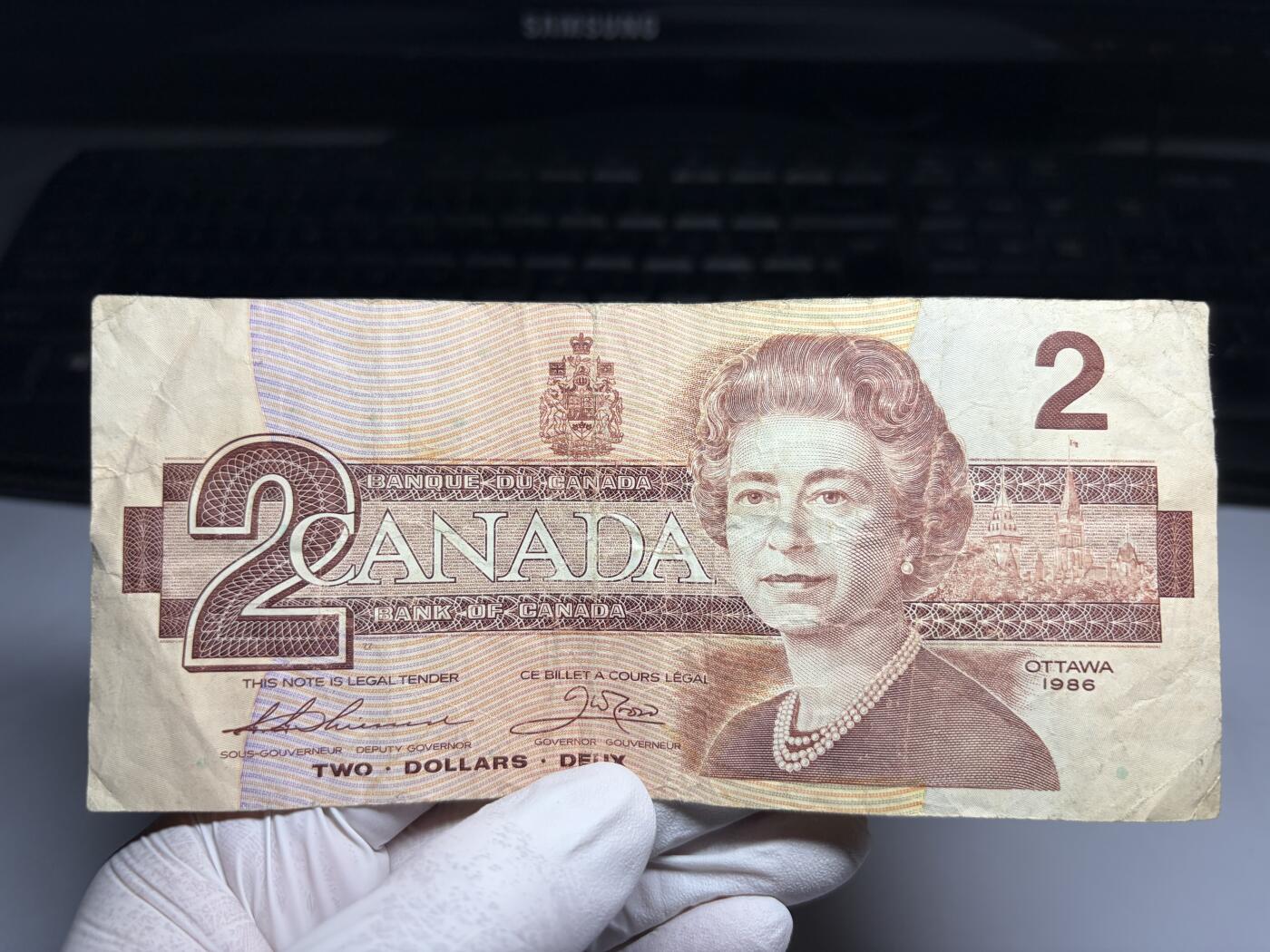 2026年集古藏今外币拍卖第三期-第10场—（总第320拍-纸币专场），本期拍完结算一次，发货时间2-3天，休息几天后继续新的一期拍卖。 1986年加拿大2元