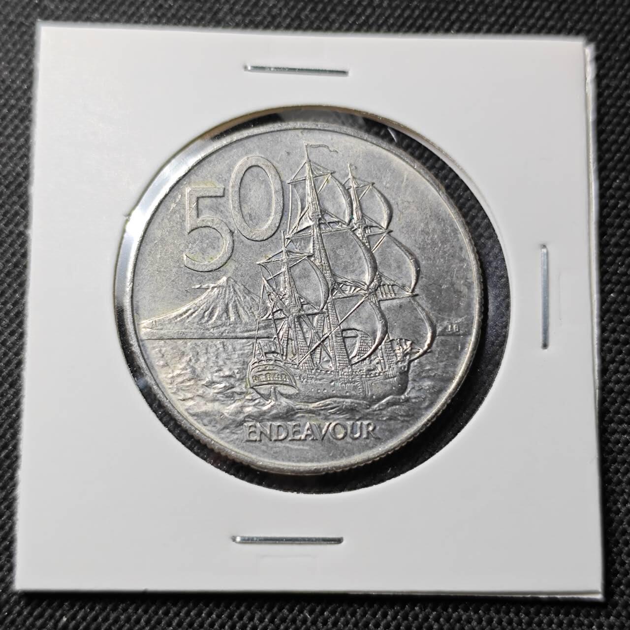 KK钱币收藏小铺  第414期 2月预留时间 周末发货 1984新西兰50分 加拿大代铸 浅雕版