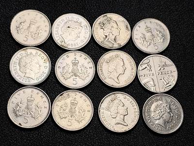 泉币菌-第219场-拍品多 请提前出价 - 12枚一组 英国5便士 小版 混合年份