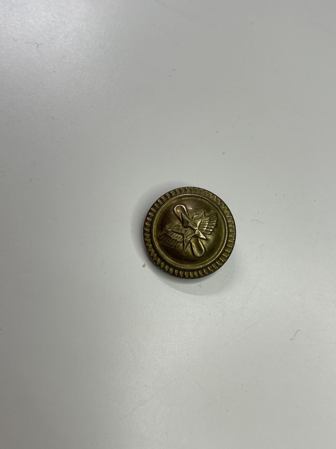 新时代收藏快速小拍 拍卖本周一线所得新货 4月2日场 50空铜扣 50年代铜扣