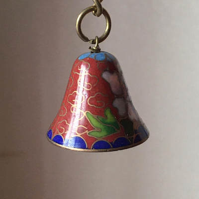 出口创汇景泰蓝铜胎掐丝珐琅磨光红色铃铛1个原版真品文玩艺术收藏
 - 出口创汇景泰蓝铜胎掐丝珐琅磨光红色铃铛1个原版真品文玩艺术收藏
