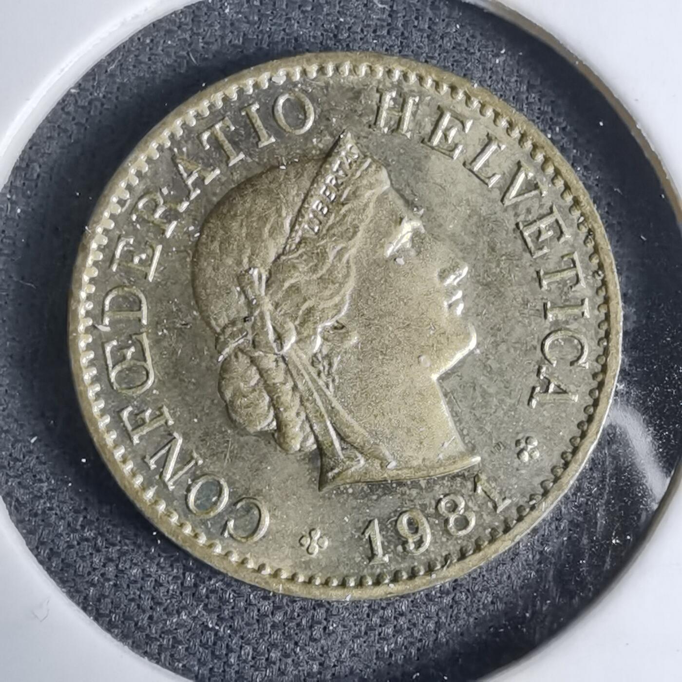 沼泽如烟--第1042场 瑞士1981年五分